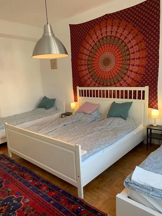 Cargo Rooms And Apartment Budapest