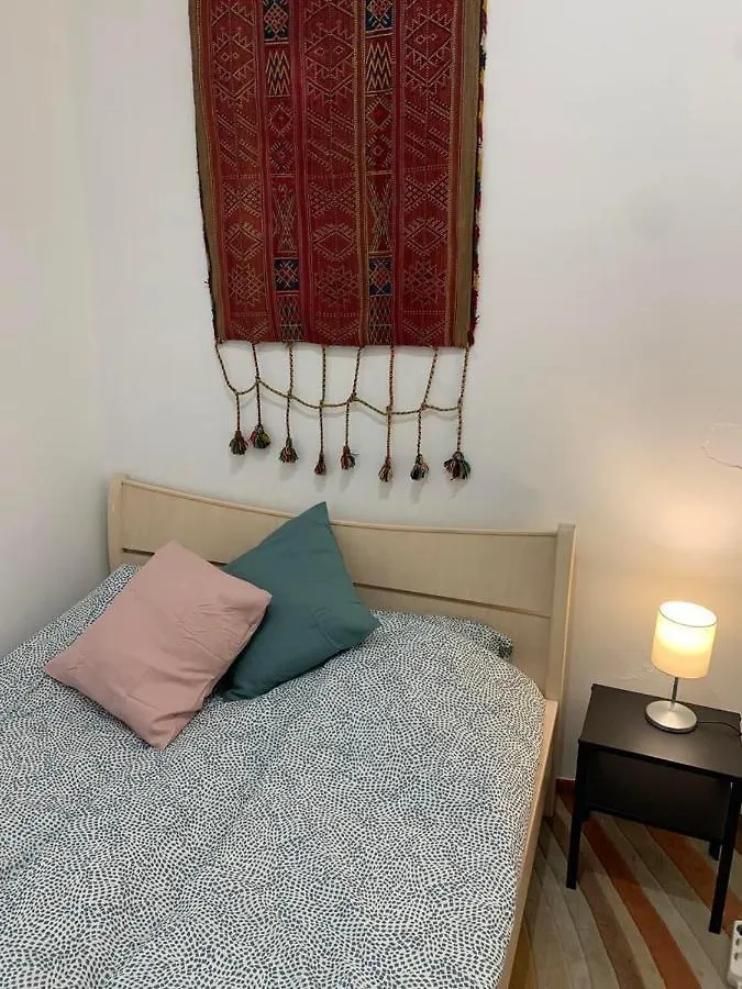 Cargo Rooms And Apartment Budapest Hungary